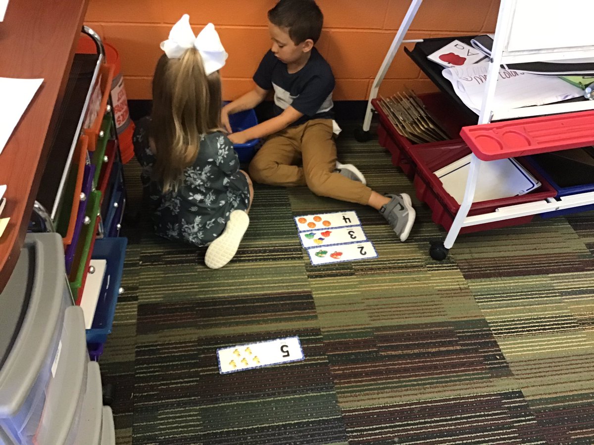 MrsPottingerCCE's tweet photo. We’re working hard at stations! #cceandbeyond #learningourletters #learningournumbers https://t.co/sYWq9QGAHN