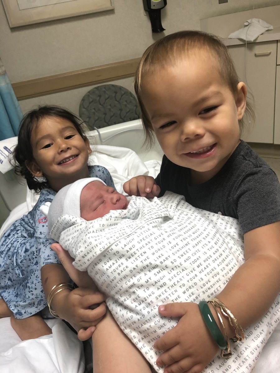 _nielbby's tweet photo. My children are my whole entire world and more😍✨💯 https://t.co/byDnh8O9ny