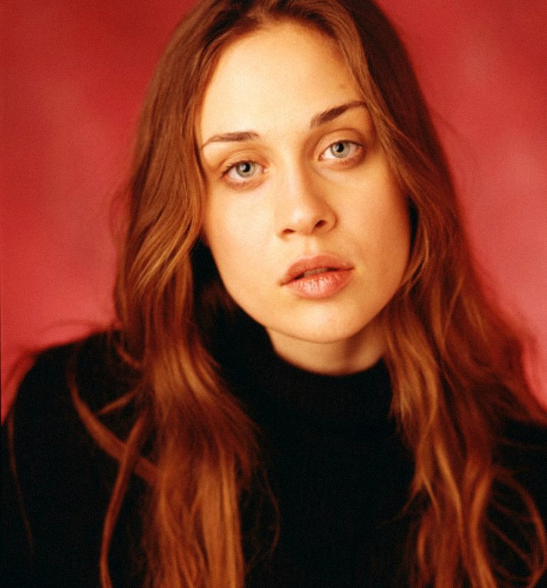 Happy birthday to the QUEEN Fiona Apple 