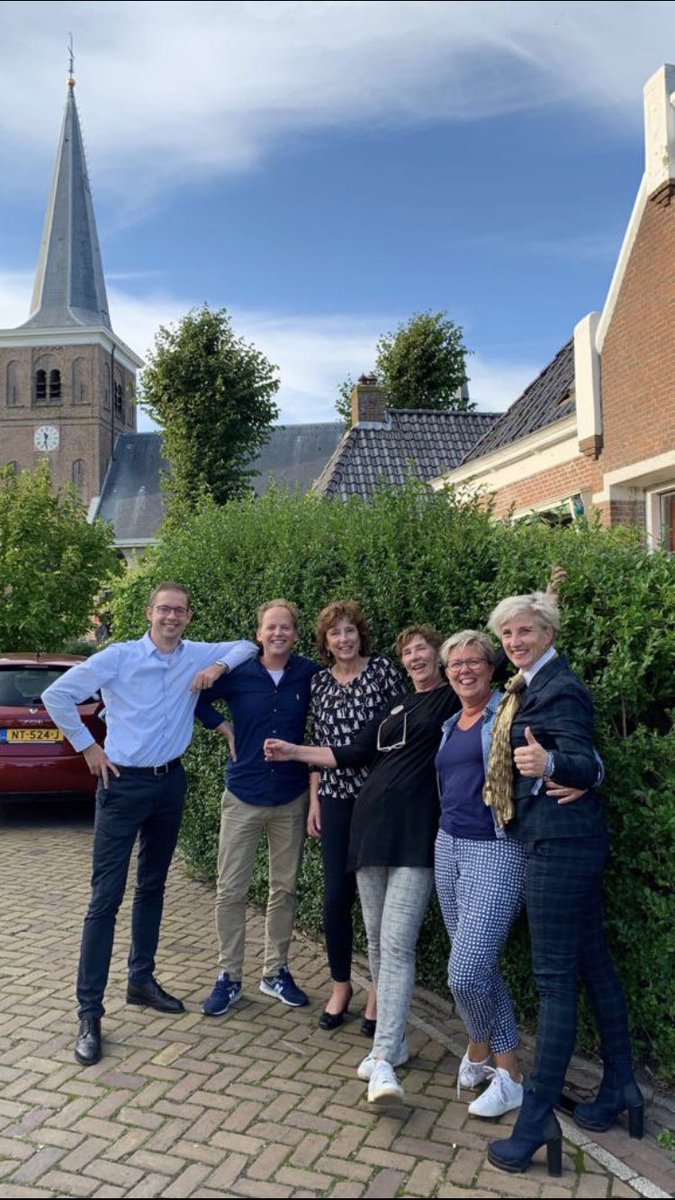 cdaleeuwarden's tweet photo. Met fractie en bestuur een werkbezoek gehad bij VDL Stud, een gerenommeerd internationaal paardenbedrijf. Daarna lekker hapje eten in #easterlittens. Klaar voor nieuwe jaar! #teamcda #fractie #bestuur https://t.co/GVaWHlFVqW