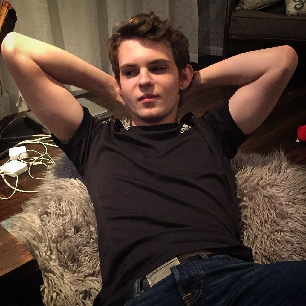 Happy Birthday Robbie Kay! 