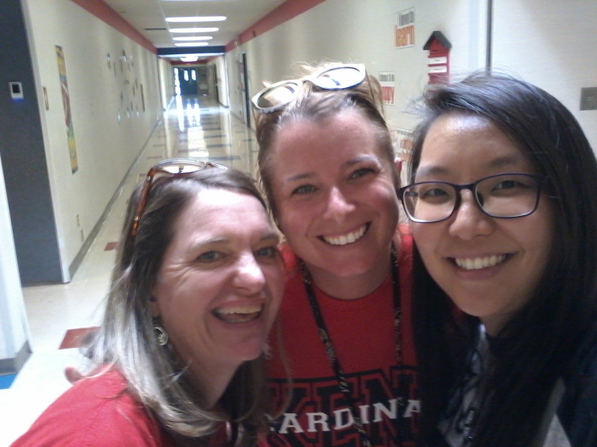 Sarah David tweet media