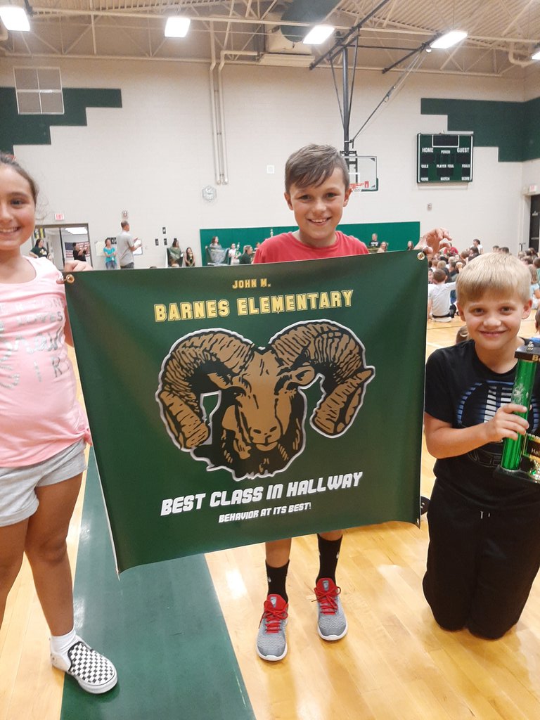 vill5thgrade's tweet photo. Best in Hallway winner this week at the PBIS assembly.  #rampride #wahr #pbis https://t.co/ih2SIQjQ5N