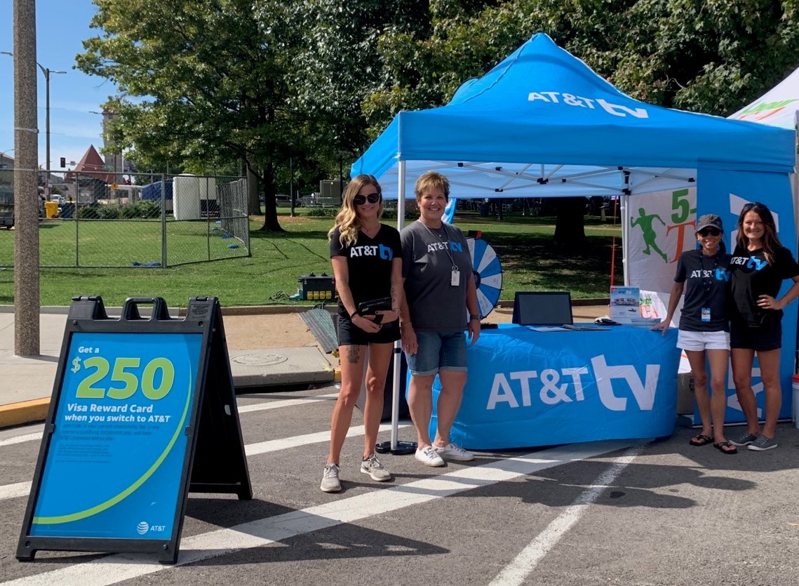 Taste of St. Louis!  
Excited to get my eat on!!!!  🍽🌮
#FoodieFriday 
#ATT 
<a href="/Brandon_Loc/">Brandon Lockwood (He/Him)</a> <a href="/kmcmk2/">Kim McKeon</a> @matthew_kobel <a href="/ReadyToGoMobile/">ReadyToGo Mobile</a>
