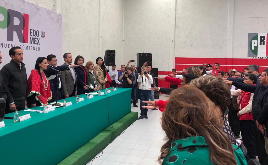 Miguelsamanop's tweet photo. Con profundo orgullo, asumo mi compromiso como Consejero Político Municipal de Acambay, para el periodo 2019-2022; seguiremos luchando por la unidad de la militancia y la grandeza de nuestro partido. #ManosALaObra https://t.co/BoyQIQw1XU