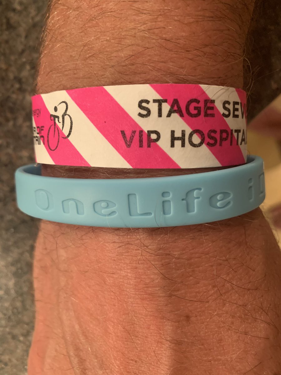 MeudonRT's tweet photo. Awesome day out in the sun watching the seventh stage of the @TourofBritain! Thanks to @LeColUK for the VIP invite 👍🏻
#LeColCustom https://t.co/Aot59Q9xgU