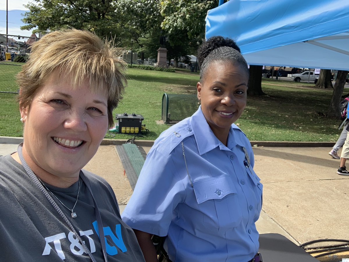 Never miss the opportunity to educate on FirstNet!  @matthew_kobel <a href="/Brandon_Loc/">Brandon Lockwood (He/Him)</a> <a href="/FirstNet/">FirstNet, Built with AT&T</a> <a href="/LifeAtATT/">Life at AT&T</a>