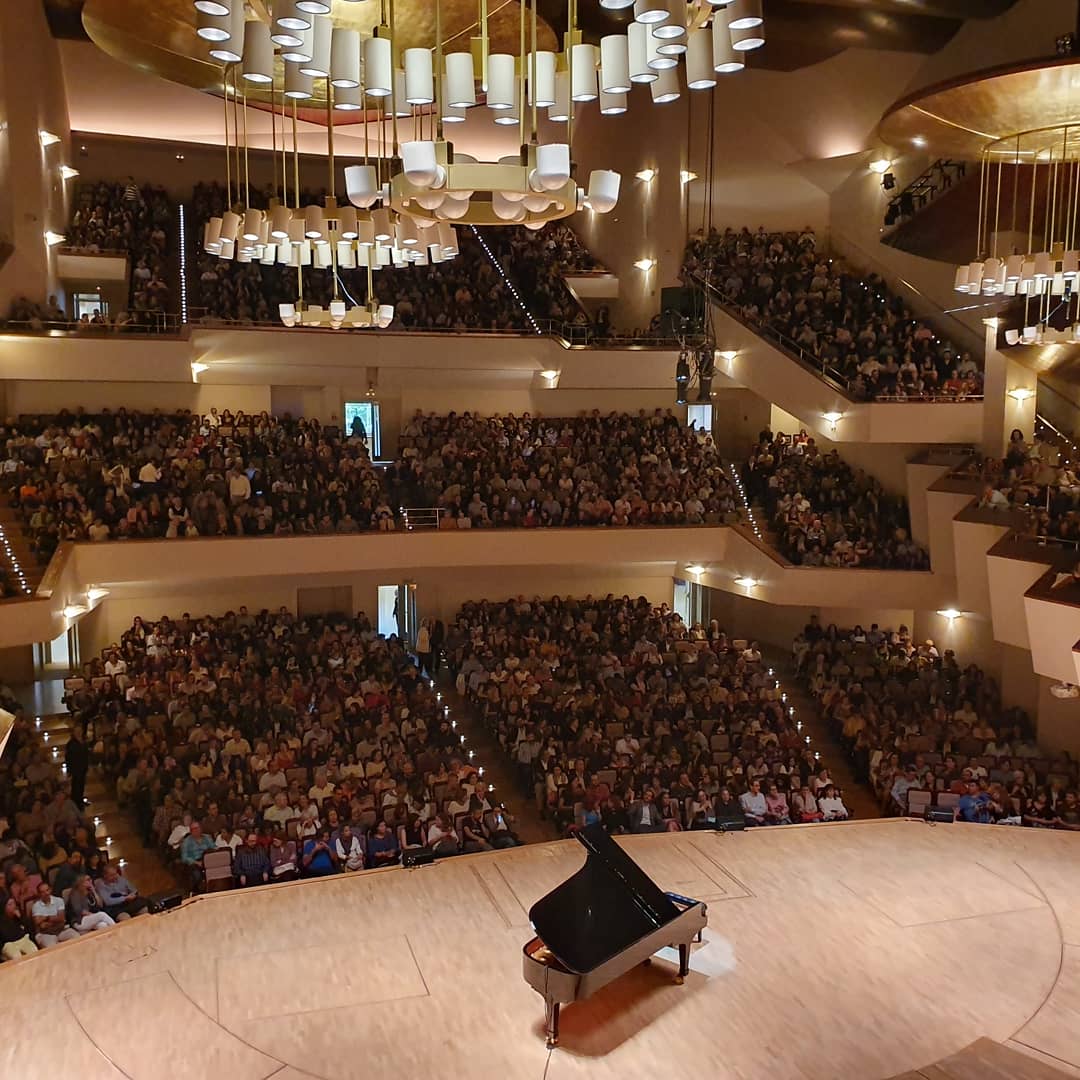 Hoy se paró el mundo por unas horas en el Auditorio Nacional. Muchas gracias por este concierto tan mágico @JRhodesPianist!! Tu madre estará orgullosa allá donde te haya visto ❤