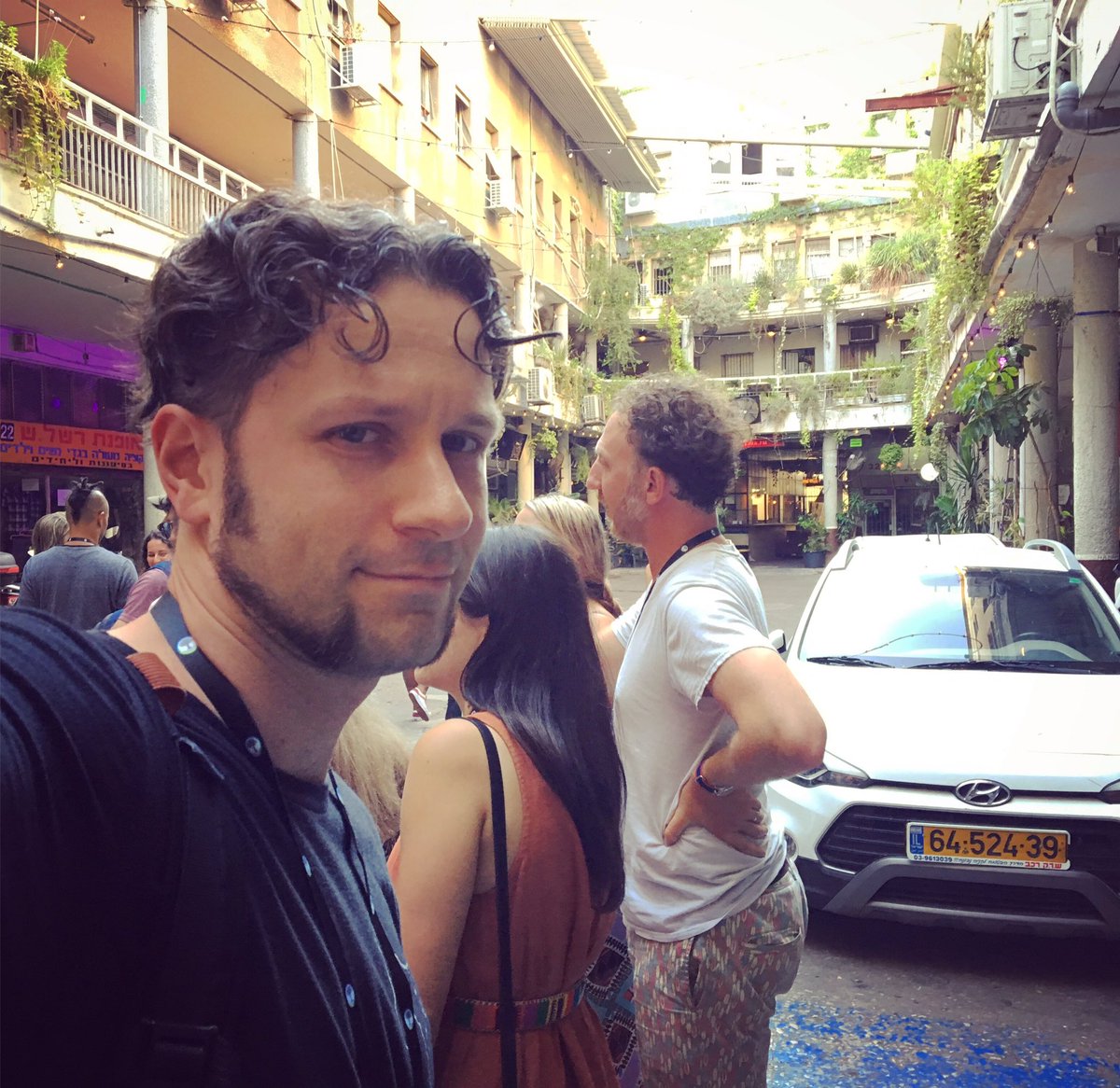 moldover's tweet photo. #backpost
First day of #REALITYIsrael at @TEDER_FM in #telaviv with the music posse.
#moldoverinthemiddleeast #teder #tederfm https://t.co/Our0m2koqg