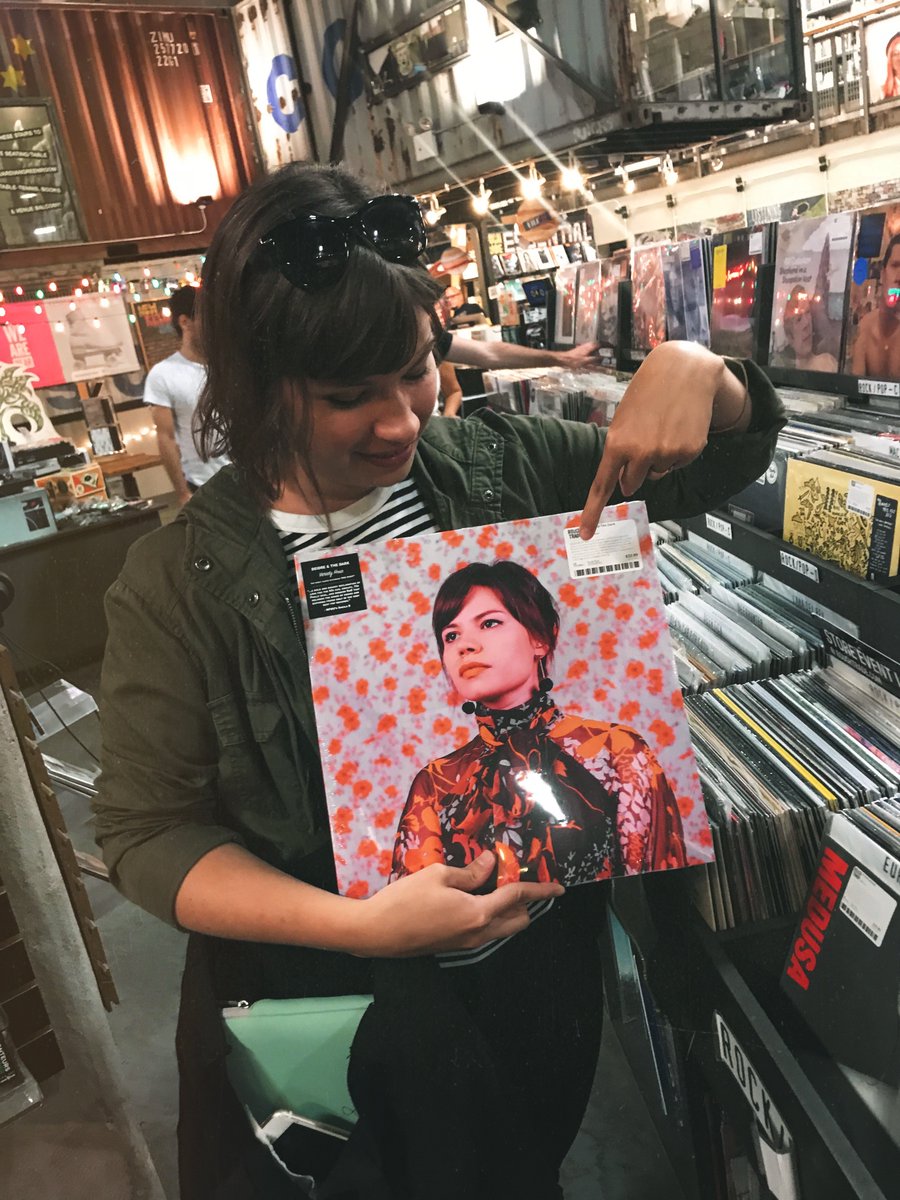 Deidre & the Dark tweet media