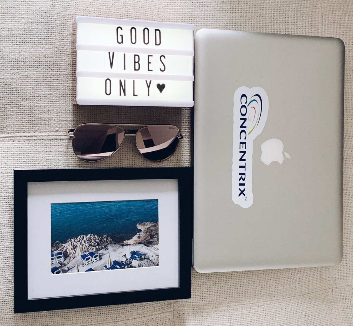 Concentrix's tweet photo. Heading into the weekend with... #GoodVibesOnly 😎👐 #LifeAtConcentrix https://t.co/z3uNYQYJ9a