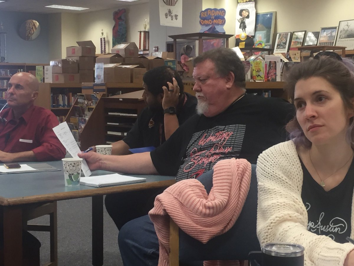 DVISD_SS's tweet photo. More fun with @stfleenor @Seidlitz_Ed @DVISD_DVMS w/ the incredible social Studies team & even teachers from DVISD_PES. Some fascinating in-depth questions and participation on #QuestioningStrategies #DVProud of the seriousness our teachers in committing to #studentneeds https://t.co/nmlWmPAQdw