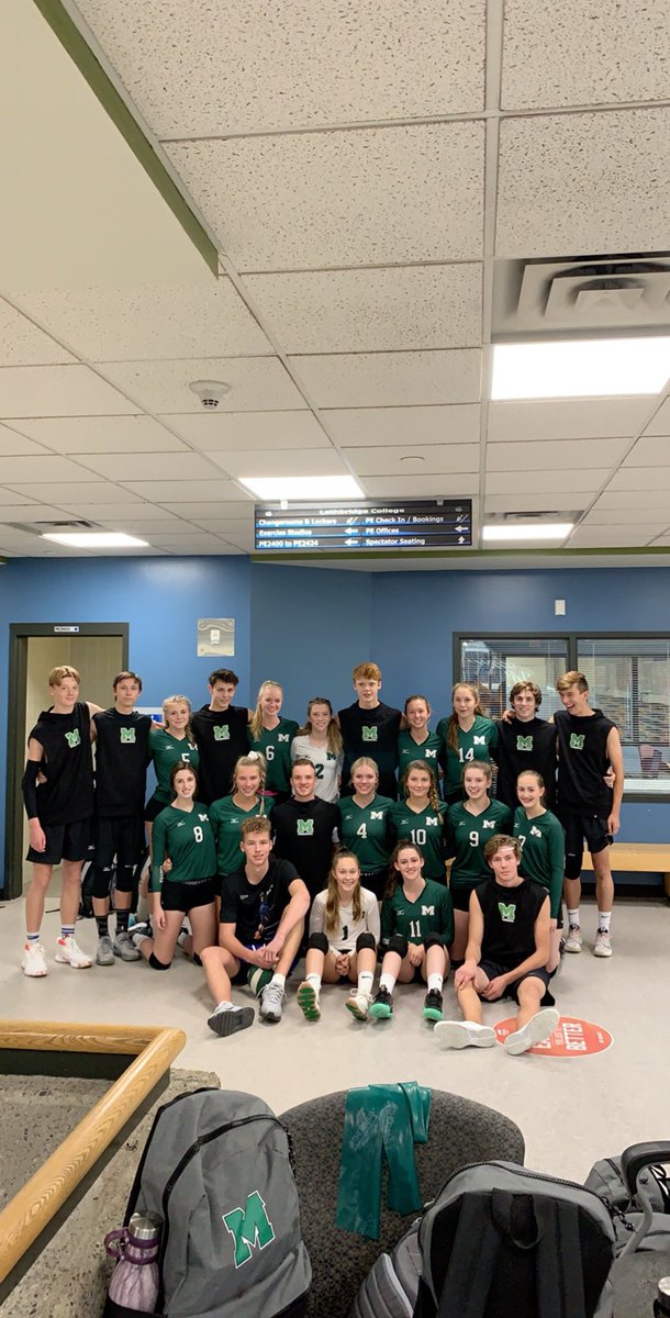 GirlsVBMHHS's tweet photo. The Green Machine ready to compete ⁦@LC_Kodiaks⁩ https://t.co/1YYNI93GQv
