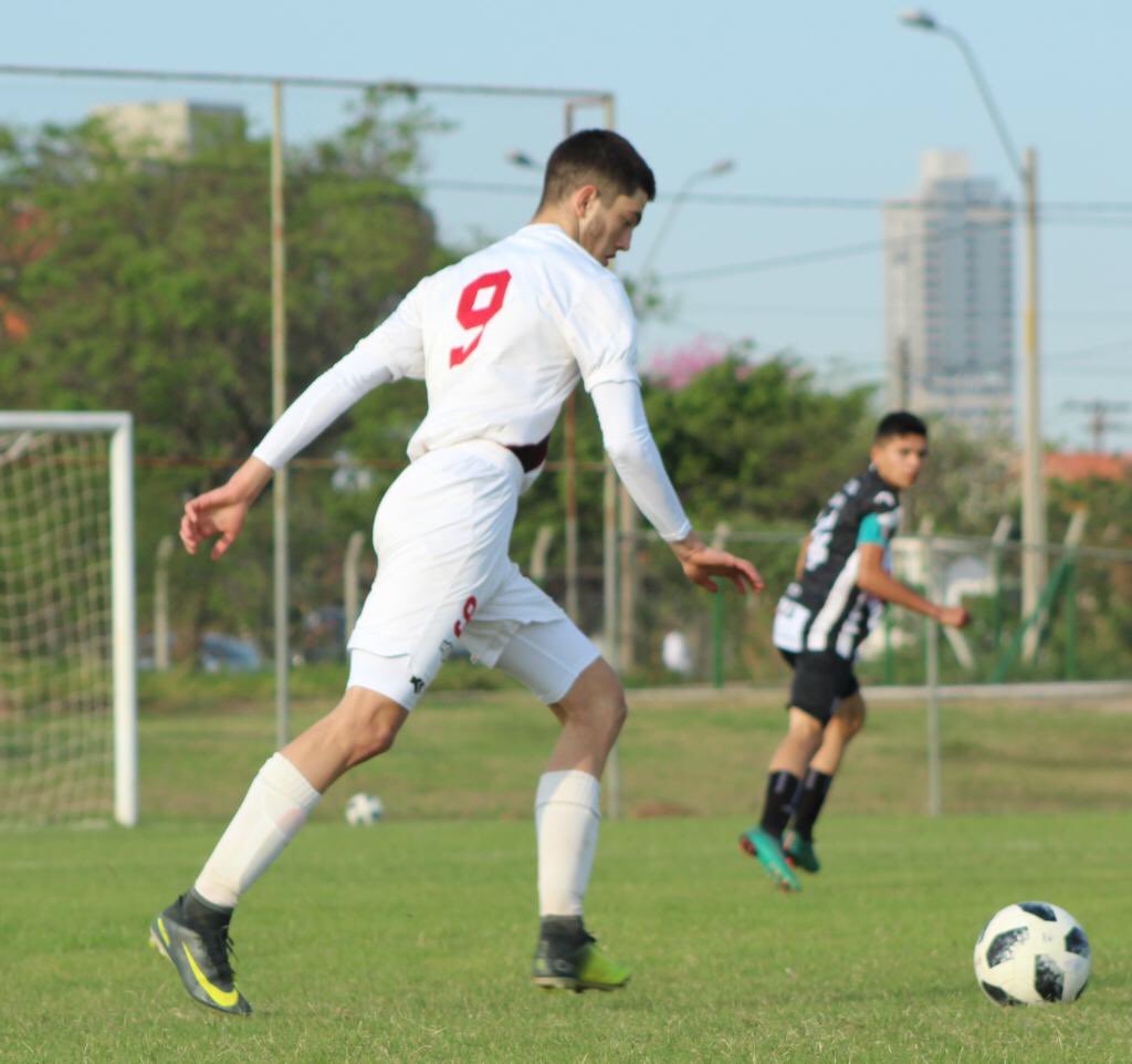 samuelduarteh9's tweet photo. Postales del partido de @KELITO_1911 vs @clubsantani formativas @APFOficial sub 16. Se nos escapó la victoria 1x1. #vamoskelito #mbarete https://t.co/BITeArE5Ld