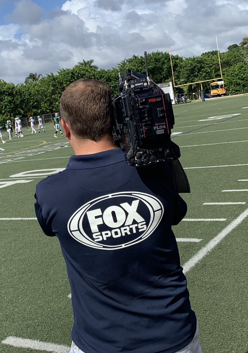 Congratulations to @GulliverFB on their 44-0 victory over LaSalle today. The Raiders are 4-0 and off to their best start since 2013. Shout-out to the University of Miami football program for coming to watch our student-athletes play. #GoRaiders
