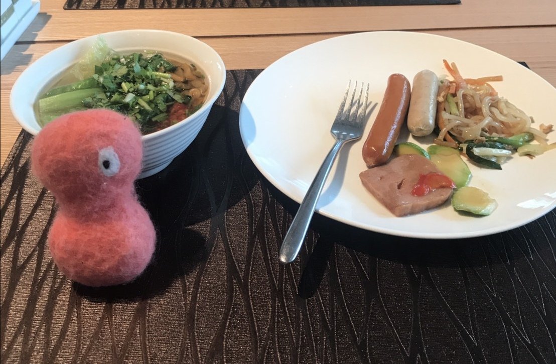suchan_sullo's tweet photo. もうひとふんばりーじょ。じょ。
#Sullo #中国出張 #生地探し #工場視察 #最終日 https://t.co/25rrRx3ftj
