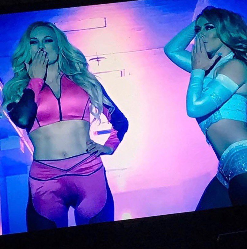 amberoneal1's tweet photo. 🎶Oooooops we did it again 🎶 💋
#fridayfeeling Don’t forget to watch @wowsuperheroes tomorrow night at 8/7c on @axstv @axstvfights
#wowsuperheroes #wow #walkingintotheweekendlike #amberoneal #lanastar #blondes #womenwrestling #ooops https://t.co/TN2KMogAoz