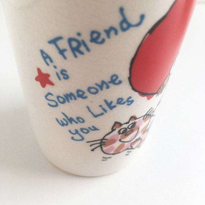 توییتر 宇山あゆみ در توییتر 新着の さっちゃんコレクション より アドちゃんコップ カップ 手描き文字もよく見ると 英語 フランス語 ローマ字が混ざっている自由 水森亜土 アドちゃん 70年代 少女時代からだんだんと今の亜土ちゃんになってゆく魅力的