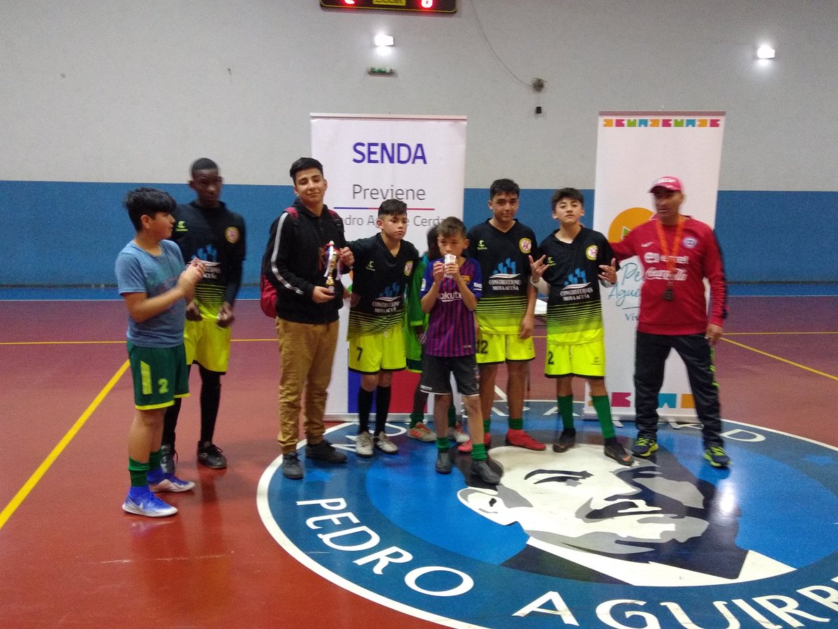 PrevienePac's tweet photo. En una electrizante y dura final MVG será el representante comunal de @MunicipioPAC en la Copa ENEL... La Oficina de Deportes a cargo de Ariel Salas y @PrevienePac promocionan el deporte junto jóvenes de clubes y colegios. #EligeVivirSinDrogas @Senda_gob @Senda_RM https://t.co/kDuggxq0VW