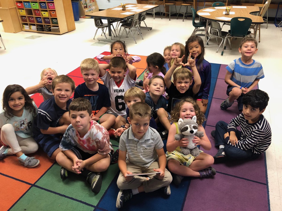 costanzokindies's tweet photo. Happy Friday!  We finished up the week by reading a cute book, Try A Little Kindness.  We made a lot of connections to the book sharing things people have done to be kind and even more on things we could do!  I’m looking forward to seeing my class put it into action!#FHESFAMILY https://t.co/juZcL8rFIu