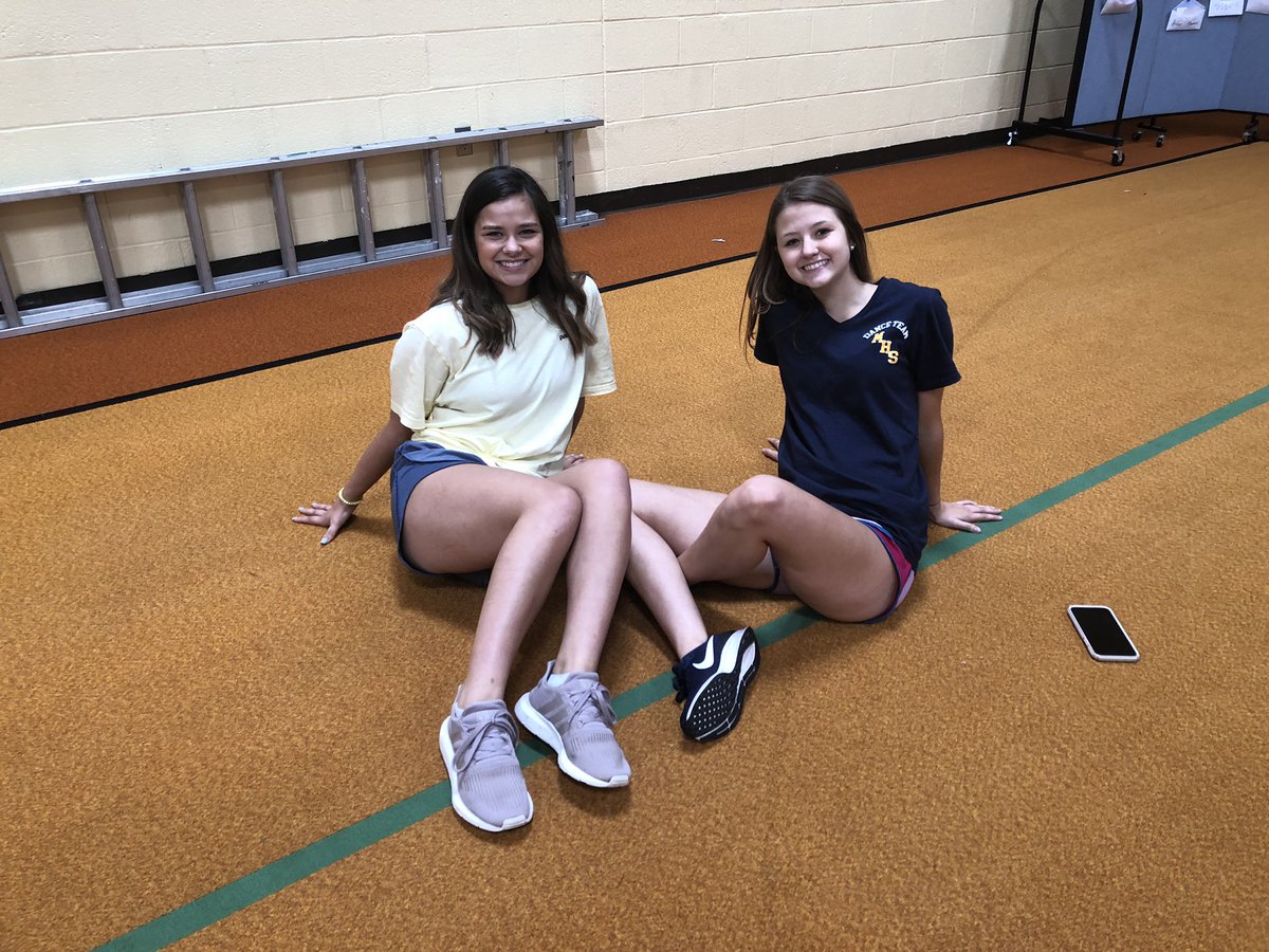marionfbla's tweet photo. Fall leadership retreat was a success!  #fbla #chapter737 https://t.co/qTGpZDhybF