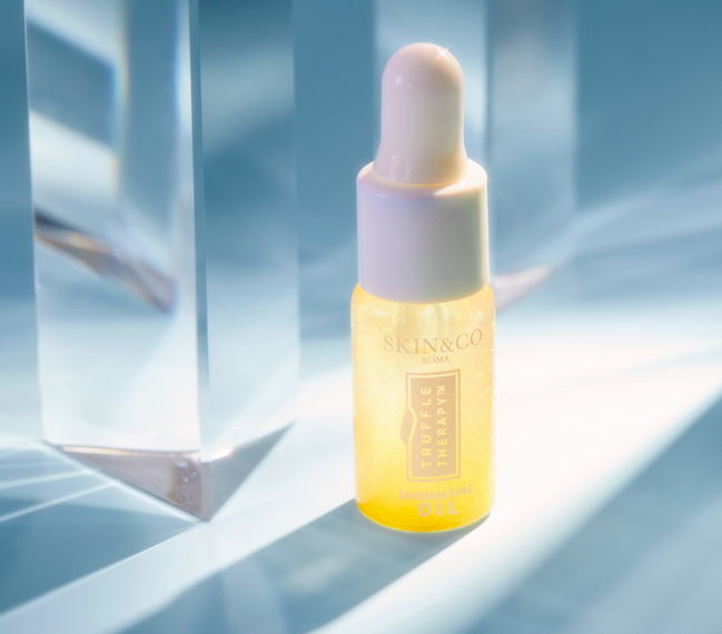 An Italian villa in a bottle. This luxe, shimmering oil from <a href="/SKINandCO/">SKIN&CO ROMA</a> can be used on skin, hair, and nails to get you glowing like you just vacayed in Positano. || #IPSY #DiscoverYourself #IPSYnorthstar