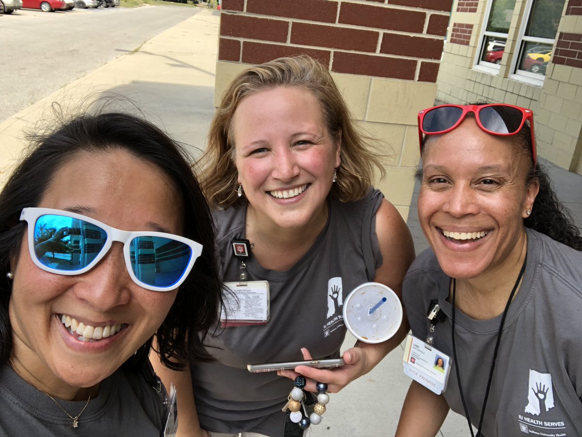LpearsonV's tweet photo. Creating memories with @IUHealthTeam friends! #IUHealthServes #WeAreIUHealth #2019DOS https://t.co/Hu3QGDveWb