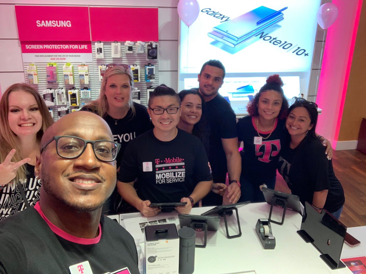 WFL D&amp;I Roadshow! Spreading the message that we want everyone to #BeYou 6 stores today... Who will be next? <a href="/deedee744/">Dee Dee Eldridge</a> <a href="/Adriana_Goden/">Adriana Goden</a> @Jessica_Lucas_ <a href="/sharon_benchoff/">Sharon Benchoff</a> #1HR <a href="/jboy1724/">Javier B</a> <a href="/TMOdaryl/">darrelreidboyer</a> <a href="/MudrichMike/">Michael</a> <a href="/CalvinHarris/">Calvin Harris</a> <a href="/Josedoming101/">Jose domingos</a> <a href="/Daveprince64/">Dave Prince</a>