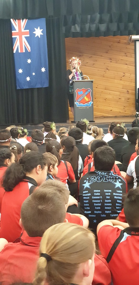 Privileged to share the heartfelt community send off for Principal Lisa Porter. Congratulations on your DEL role to continue your positive impact #lisaporter555 #greatleadership