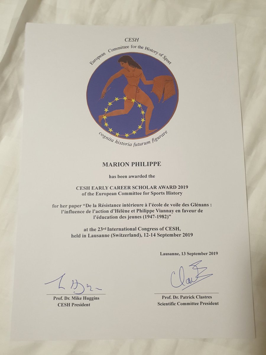 Bon les amis, un peu "d'auto-jettage de fleurs." Ce soir, j'ai gagné le Early Scholar Award du <a href="/ceshSportHist/">CESH Sports History</a> pour mon travail sur <a href="/Les_Glenans/">Les Glénans</a>... Fiere de moi !