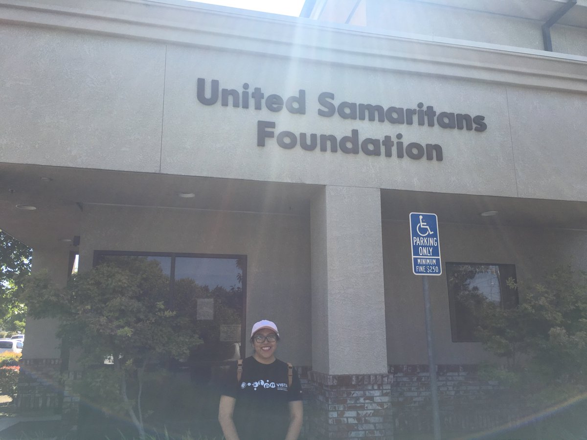 CSU Stanislaus STEM VISTA's volunteer at the United Samaritan Foundation for Direct Service Day #StanState #CSUSTEMVISTA #AmeriCorps #VISTA #BeTheGreaterGood