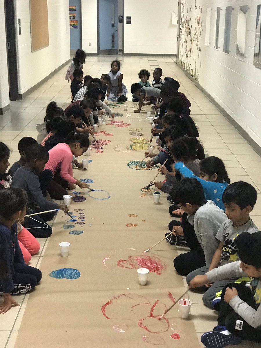 ourgrade1class's tweet photo. Celebrating DOT DAY with our first collaborative masterpiece! @mllemegannety @castleoaksps https://t.co/XilXnw5and