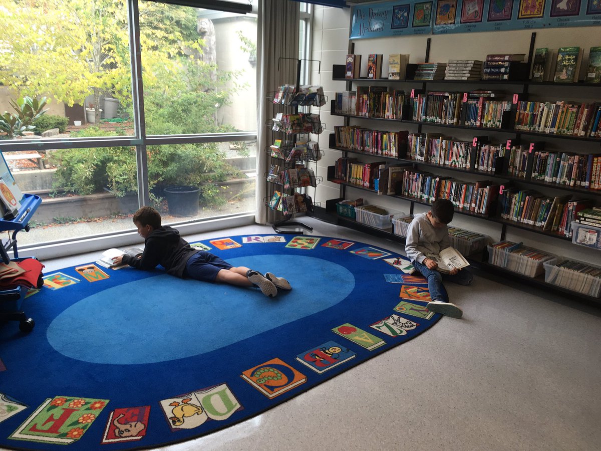 Mme_A_Reid's tweet photo. Back in my happy place!! First week back is all literacy centres and reading by the window. #LoveMyJob #Libraries4Life #FirstTimeKindieTeacher https://t.co/PlZNPzqzFm