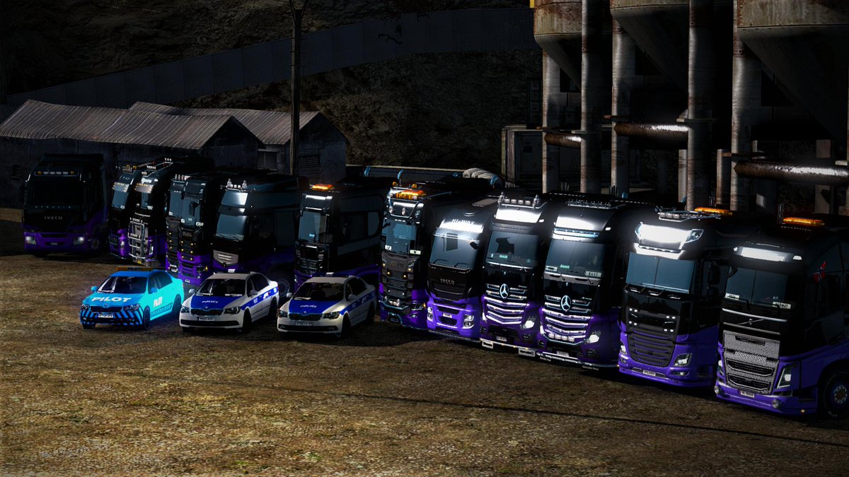 PrimeVTC's tweet photo. Prime definitely enjoyed the TruckersFM Convoy tonight! 🚚 https://t.co/QPugleRCgl