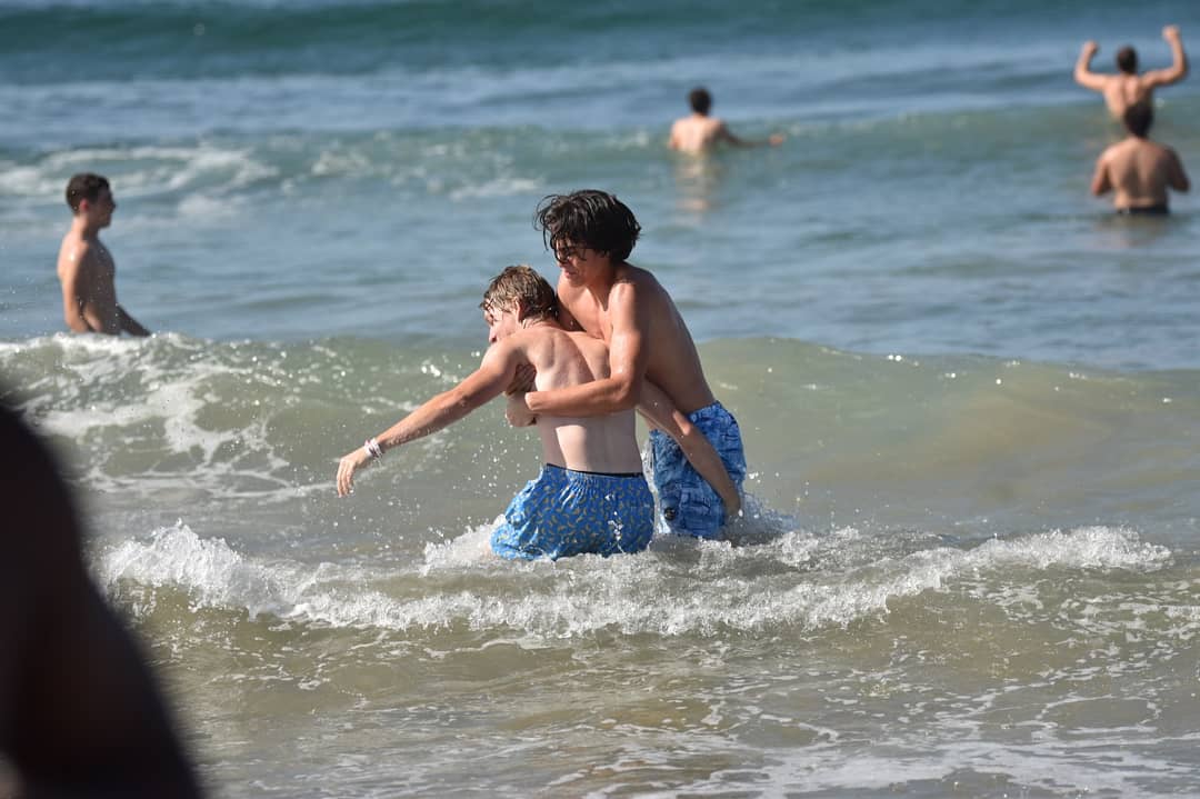MiltonEagles_FB's tweet photo. More Beach Pictures!!! #Serve #BuiltDifferent #Mpire19 #MoneyTeam19 #MT19 #GetPaid #4for4 #MbraceTheDream #BET #LFG #StartingPoint #SuddenChange #BeatJSerra https://t.co/6ToG7hhmqV
