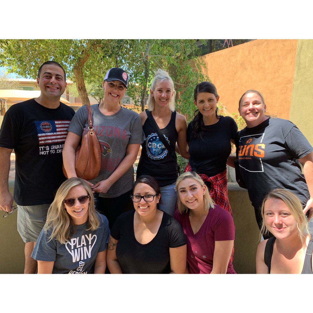 Square1Concepts's tweet photo. This morning some of our corporate staff put their helping hands to work and painted rooms at UMOM's Housing Hub. Volunteering and team bonding..talk about a feel good Friday! 💫

#SquareOneConcepts #Volunteering https://t.co/a46N9hG2oy