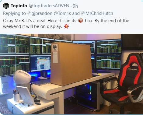 FrankRampard's tweet image. That&apos;s one screen for each Twitter alias