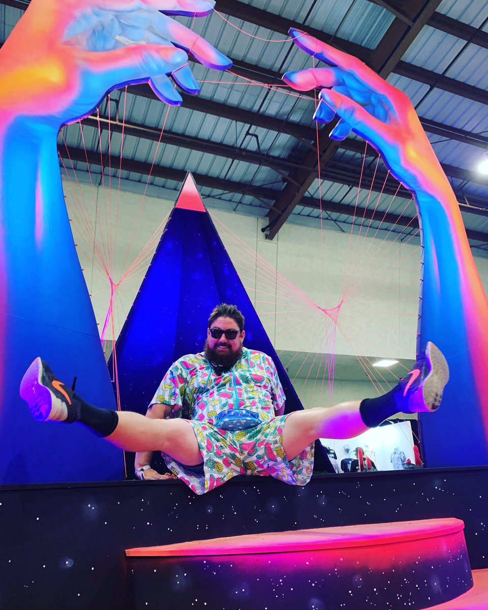 Alt949radio's tweet photo. Open wide people. The gates are open at @kaaboodelmar and Producer @JackOfTaylor is ready to GO! #alt949radio #KAABOO #KAABOODelMar #sandiego #livemusic #silversunpickups #kingsofleon #plainwhitets #danaandjayson #festivalfashion #fashion #romper #manromper https://t.co/VfMH2HkWOT