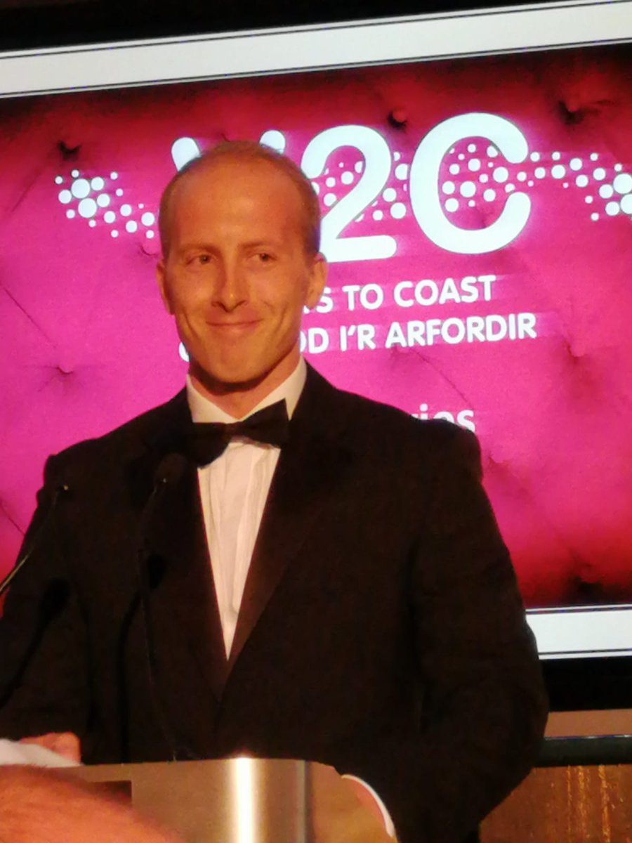 ValleysToCoast's tweet photo. This is the face of a guy who has done a pretty swell job at delivering our sponsors message #SuccessfulOrganisation #Finance&ChangeManager https://t.co/8zFixRnZxK