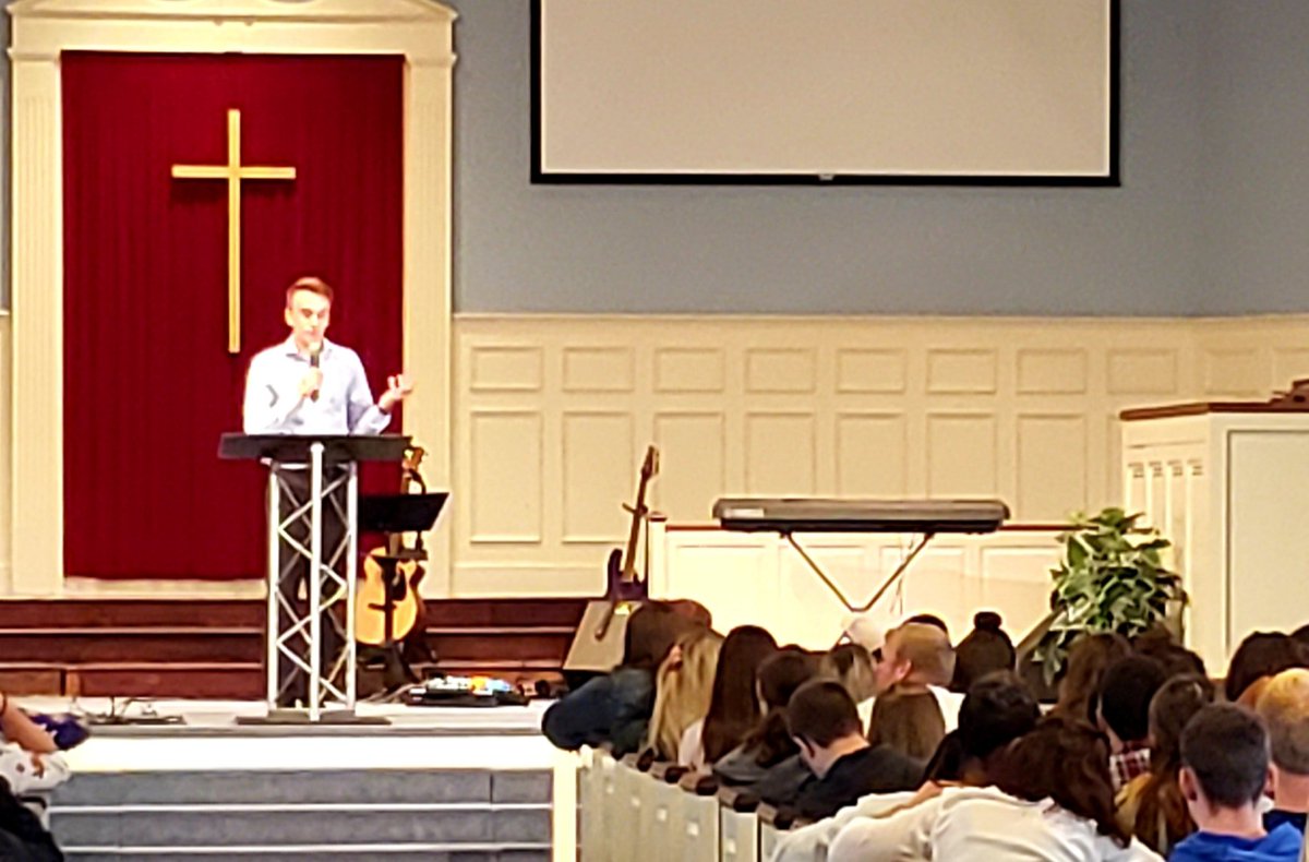 encfar's tweet photo. Student Government Association President and @ENCMBB team member Noah Cheney speaking in today's Chapel service @EasternNazarene. Thanks for sharing 'your story' and reminding us to be true to ours.
#ENCPR1DE
#enc4me https://t.co/aLHqI8NuMA