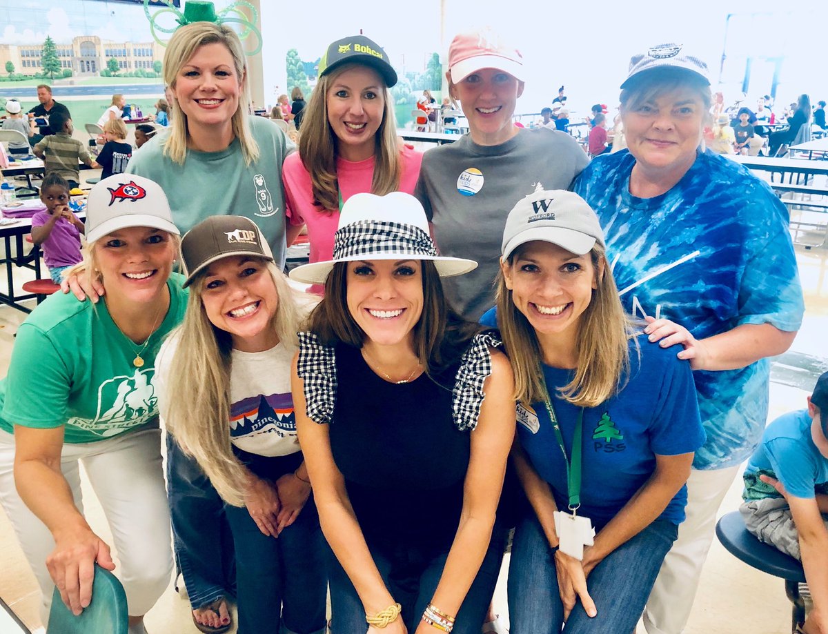 PSS_D7's tweet photo. Pine Street School is proud to support Kids in Lids for the Children’s Cancer Partners of the Carolinas!!
#Mindfulnessmatters
#foreverpine @denreg71
@SchoolDistrict7 https://t.co/fhluacQGrr