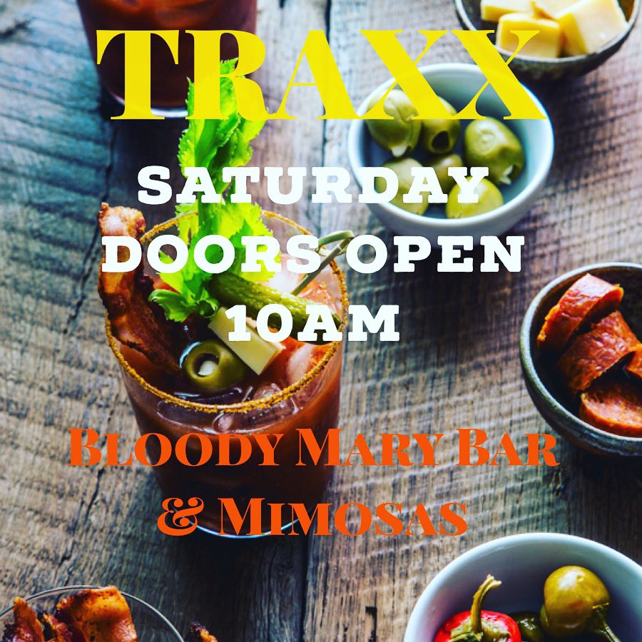 TRAXX (@sidetracksbar) on Twitter photo 