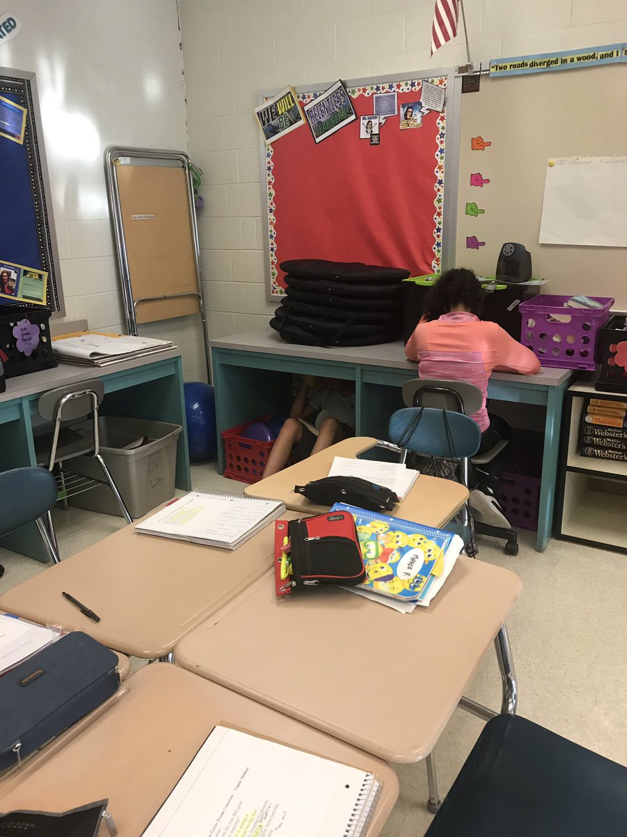 tinaschaefer20's tweet photo. Great job to our 8th graders who designed our flexible seating contract! They are loving it 😍. @WBPS_NJ @cdsilvestri @SHARV317 https://t.co/7YhoadbnH6