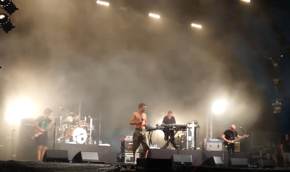 ALEX_PI_EN's tweet image. #OrnatosVioleta #FestivalF #radiocomercial
youtube.com/watch?v=ILTlW7…