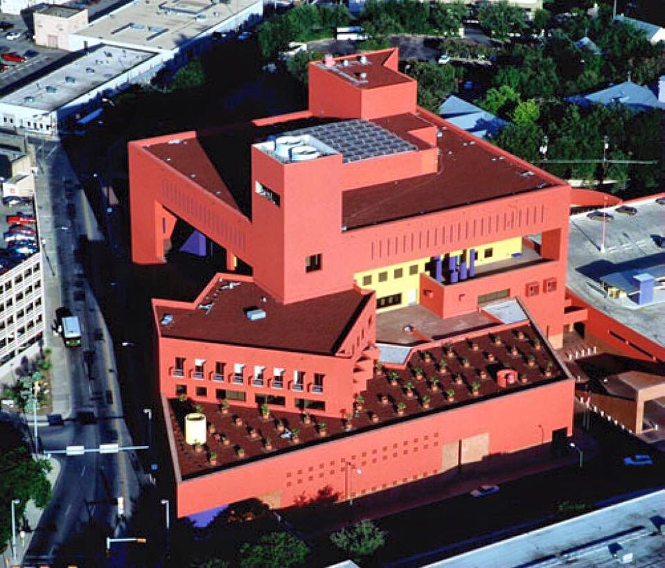 San Antonio Public Library, Ricardo Legorreta, 1991