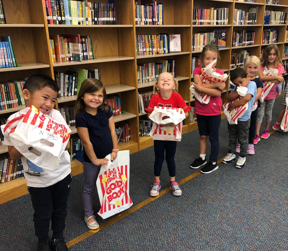 LibraryGV's tweet photo. Our @GV_Wilson kinder kiddos are ready to ๐ their library books! #ourgvfamily #wilsonsd #librarylife #firstcheckout https://t.co/t2xmY7RViu