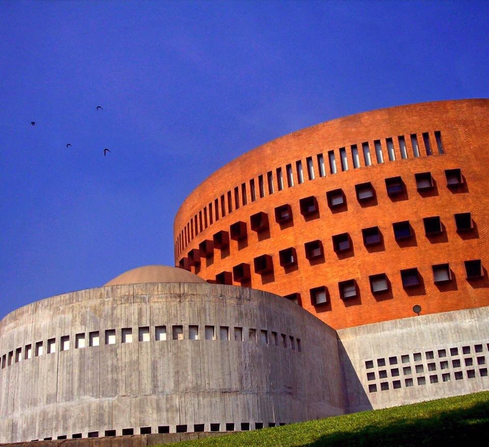 Monterrey Central Library, Monterrey, Mexico, Ricardo Legorreta, 1994Images unknown source