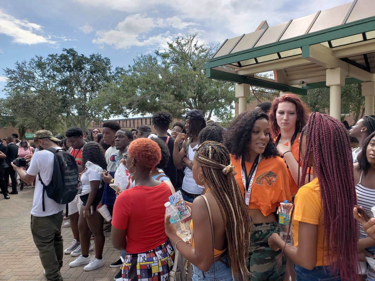 FAMU_1887's tweet image. 🔥🔥🔥 #SetFriday