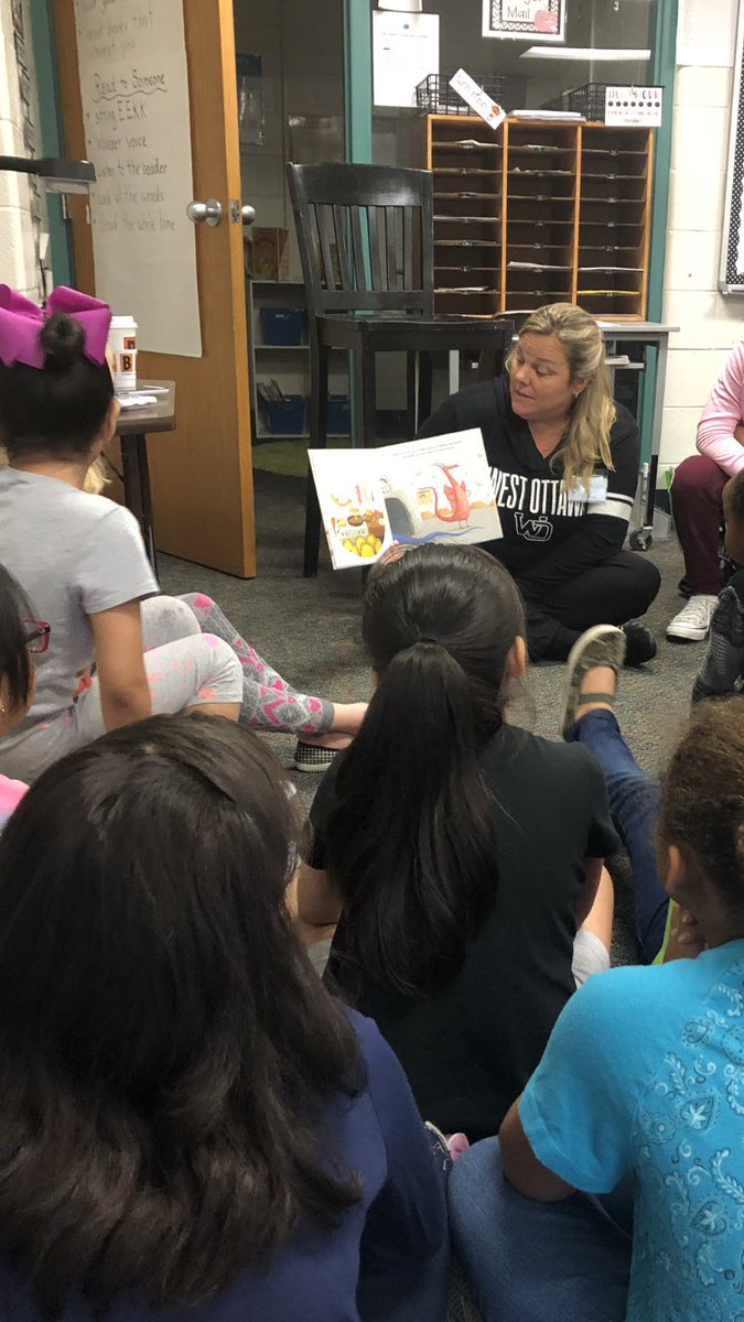 Great way to start our Friday! Shout out to <a href="/KristaVisser/">Krista Visser</a> <a href="/WOPineCreek/">Pine Creek School</a> #proudprincipal