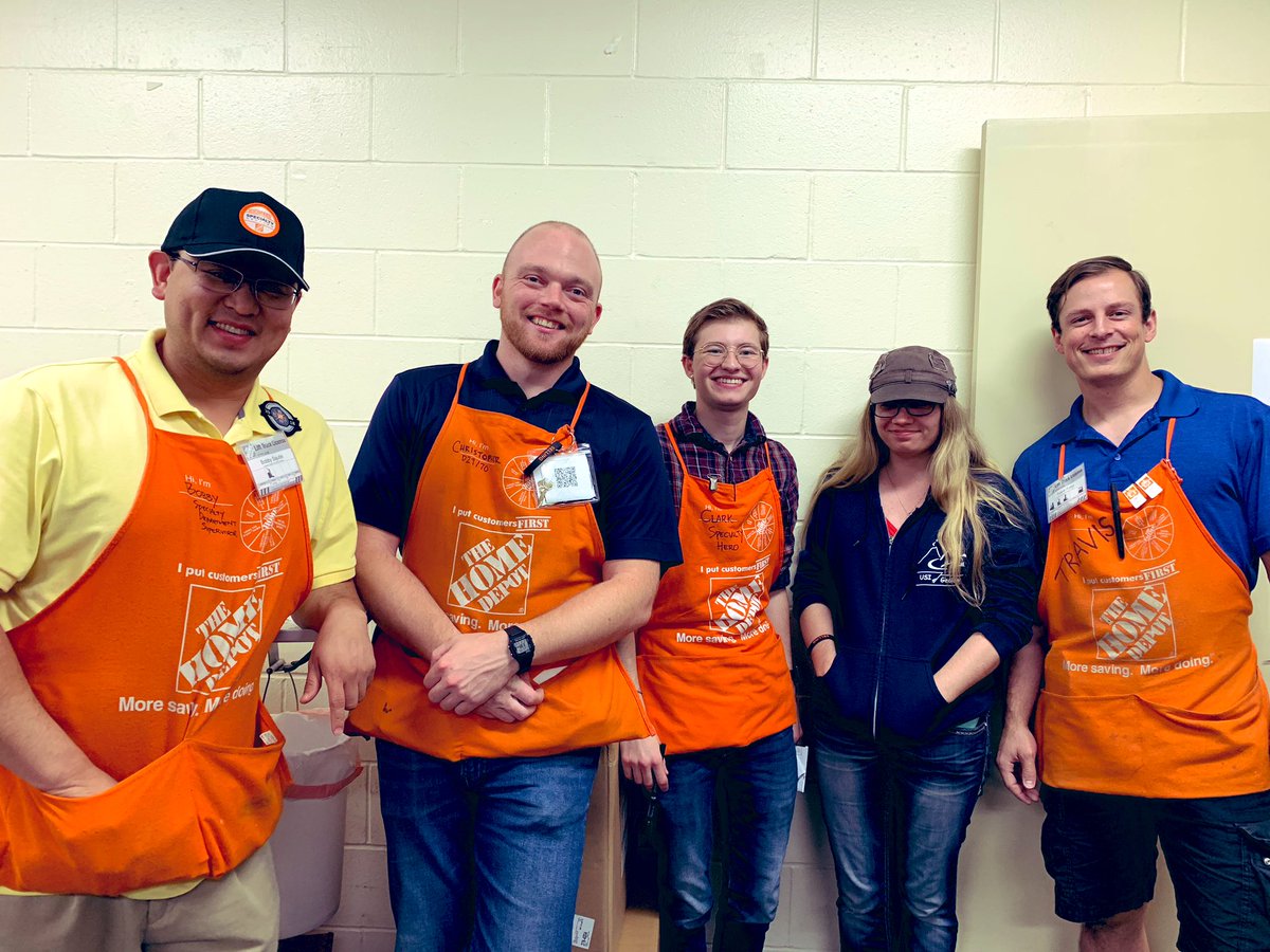 PNWAstroLawn's tweet photo. Thank you #BitterLake4706 for everything!! Keep up the amazing work!! @THDTrandonMoy @CComerfordHD https://t.co/zNGWQYNSbB